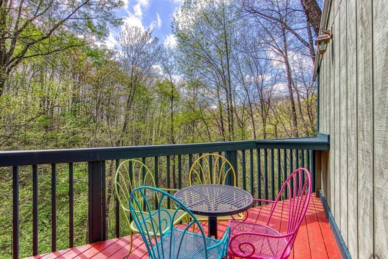 Peace, Serenity & Relaxation In The Smokies! แกตลิงเบิร์ก ภายนอก รูปภาพ